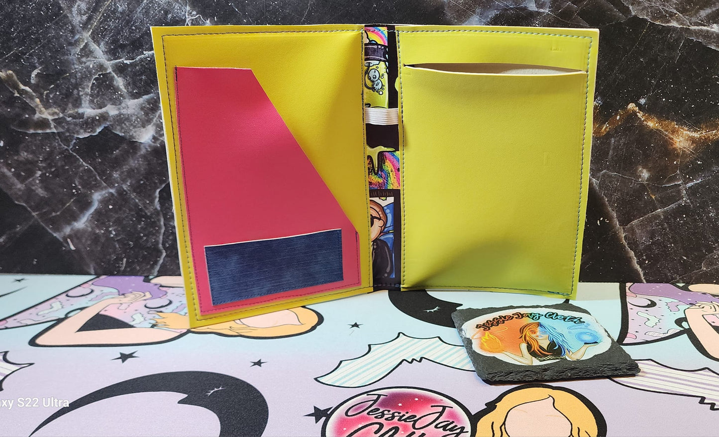 Ready to ship, Vibrant Rick | Moondance Holder w/clipboard | Spaceship