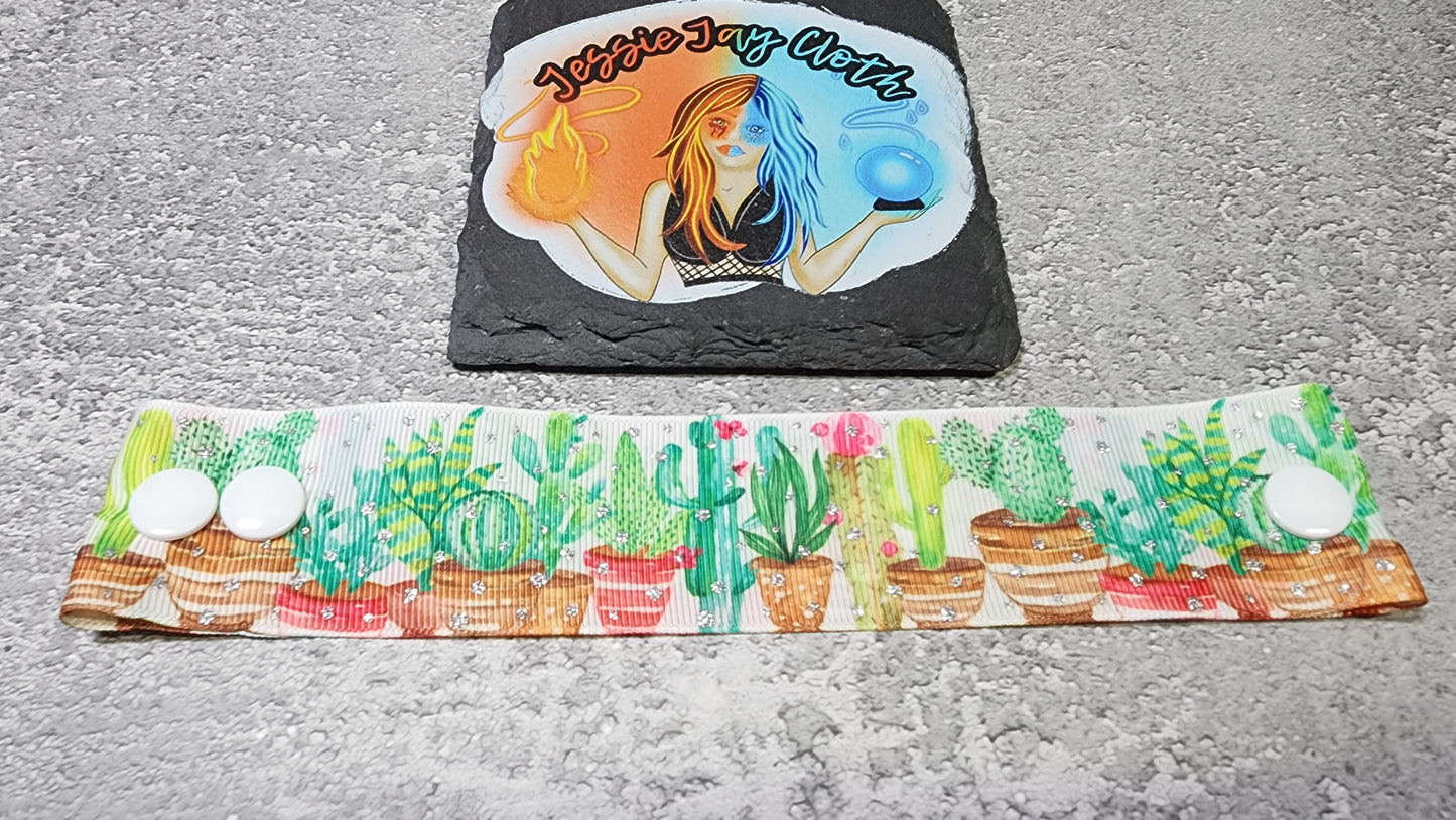 100% that Grinch & Succulent | Cloth Pad Drying Strap | Cactus