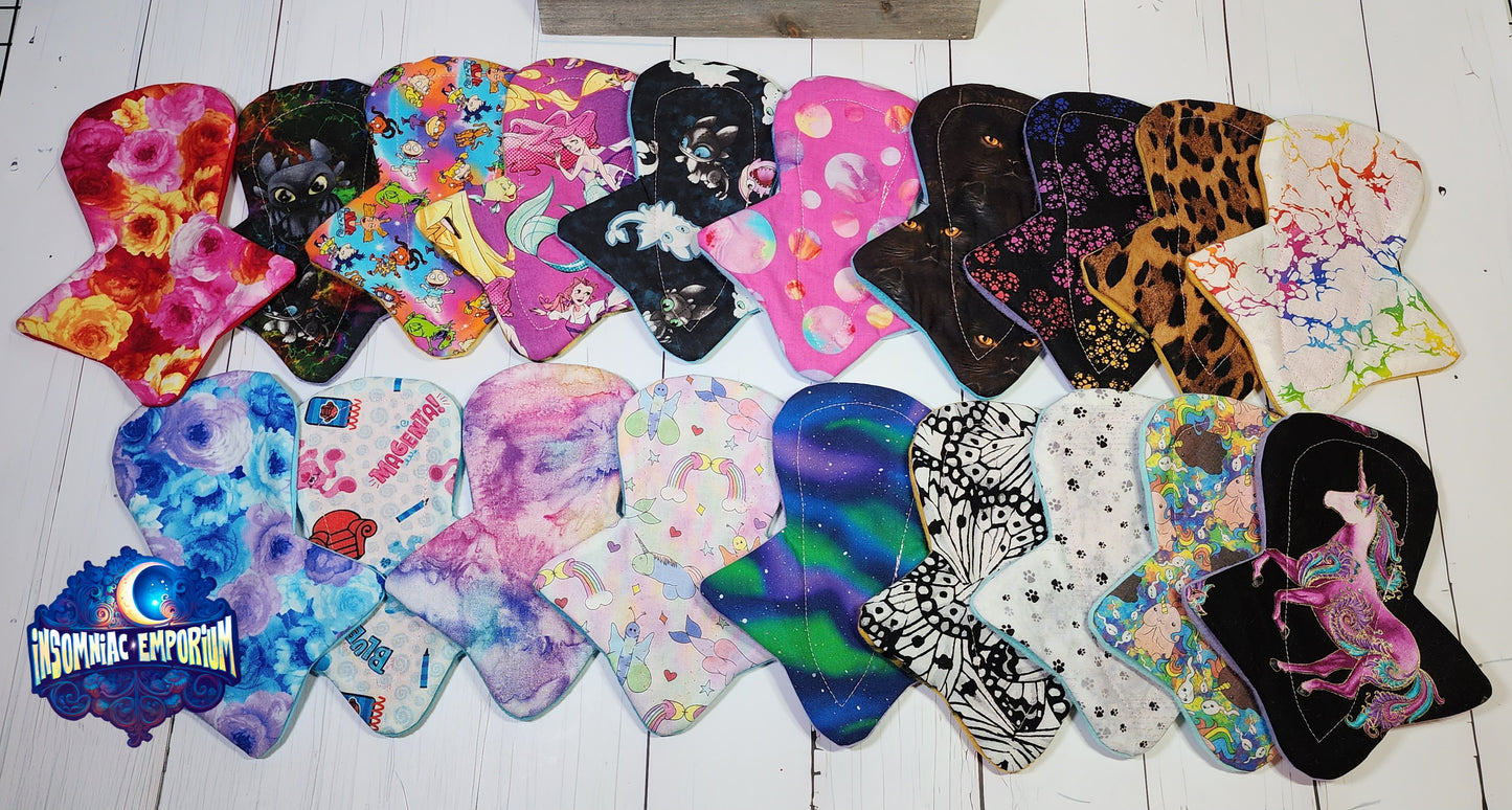 Custom Thong Panty Liners | 7 sizes to choose | 2.5" OR 2.75" Snapped width | Daily liners for everyday freshness