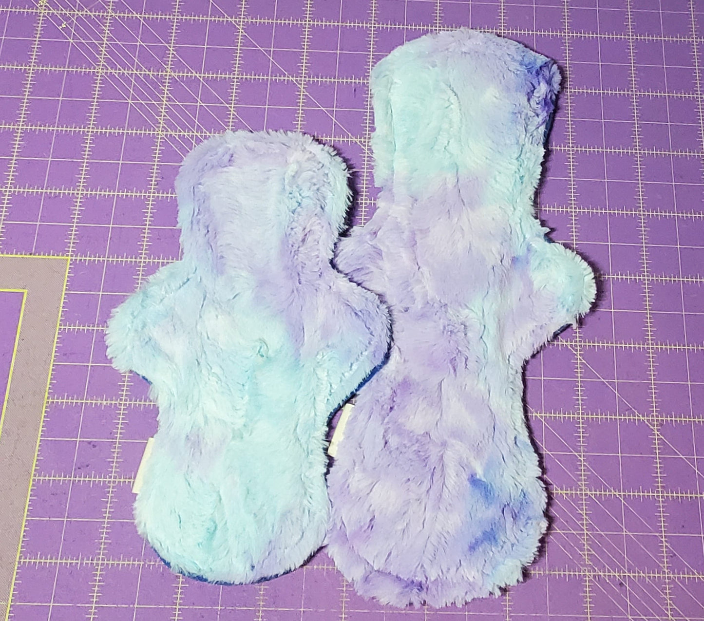 Exposed core or Regular | Custom Ultra Soft Minky | Classic Curvy Cloth Pad | 2.75" to 3"