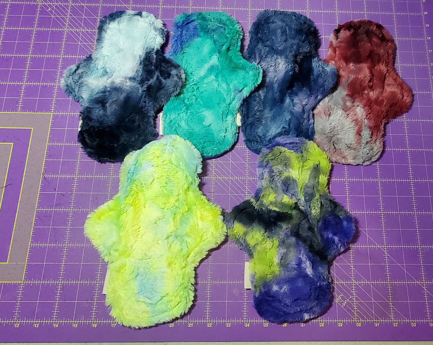 Exposed core or Regular | Custom Ultra Soft Minky | Classic Curvy Cloth Pad | 2.75" to 3"