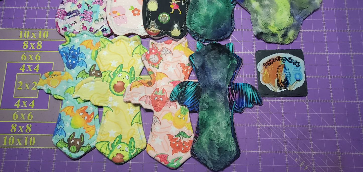 2.75" Snapped Bat Shaped Cloth Pads | 8/9.5/10/12/13/14 |