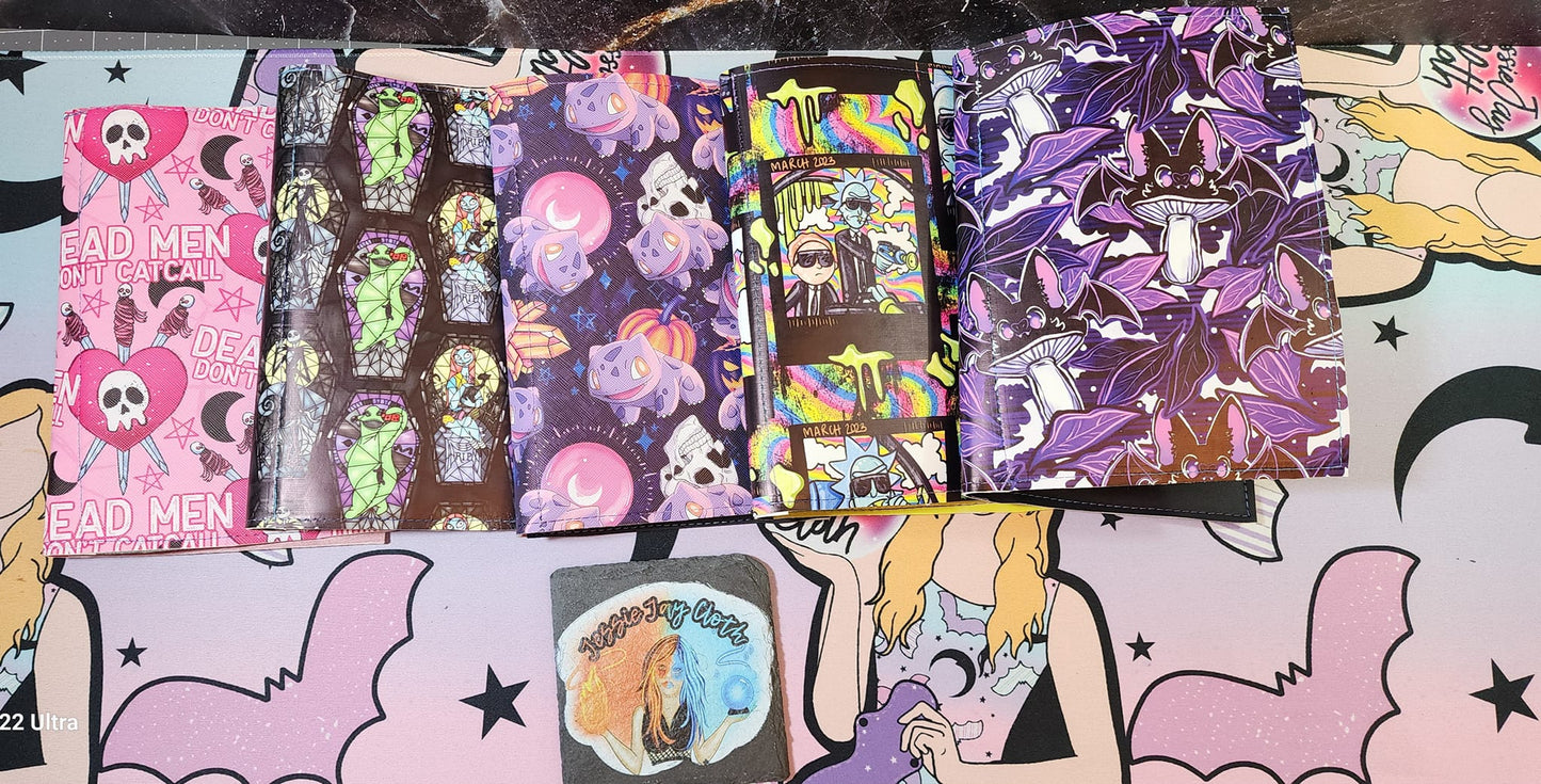 Ready to ship, Vibrant Rick | Moondance  Holder w/clipboard | Spaceship